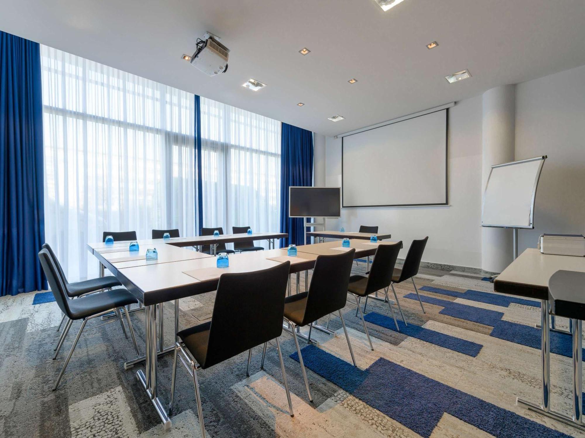 Novotel Muenchen Messe Екстер'єр фото